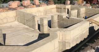 Фундамент с цокольным этажом под ключ заказать в Осинниках - фундамент цокольный этаж под ключ цена от 7256 руб за м2
